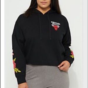 Black Chicago Bulls Crop Hoodie